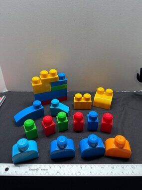 20 Piece Mega Bloks Colorful Building Blocks Set Toddlers Assorted Shapes Sizes